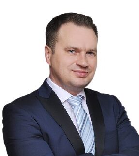 MAriusz_Turek_małe-removebg-preview